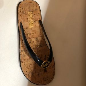 NEW in box Michael Kors jelly flip flops size 7